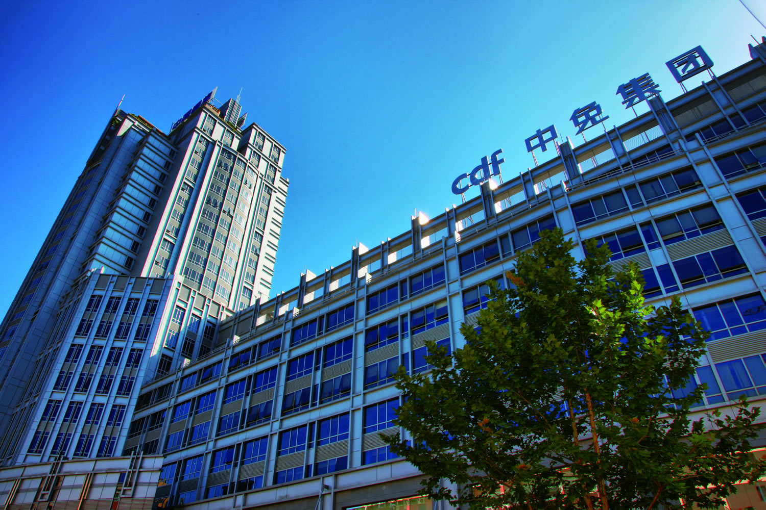 中免集團(tuán)又拿下兩城！成功中標(biāo)成都和天津市內(nèi)免稅店